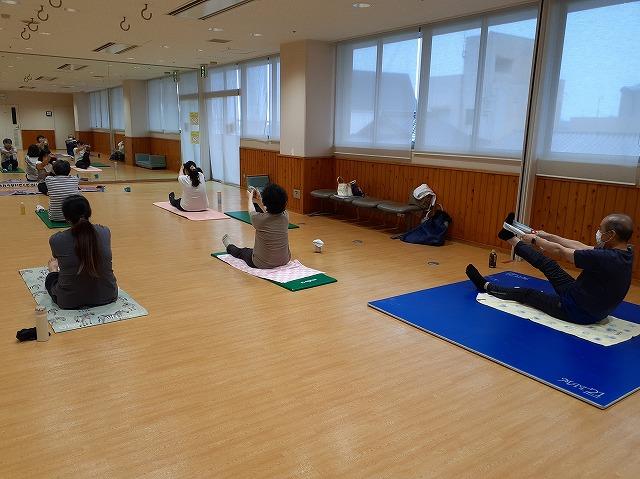 s-yoga_1.jpg